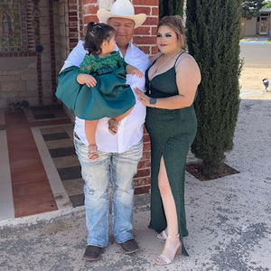 Meet your Posher, Evelin